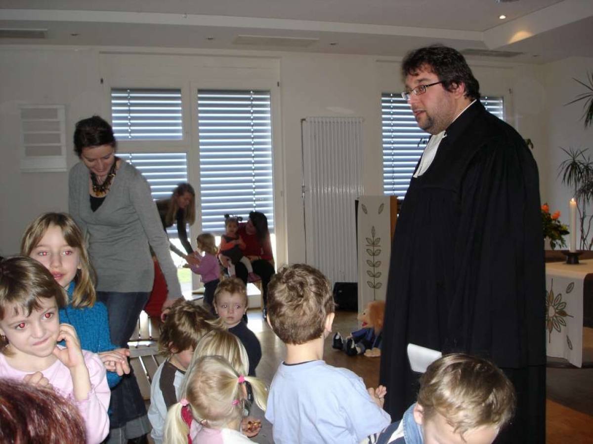 Klein-und Groß-Gottesdienst mit unserem Pfarrer